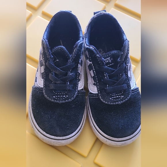 Vans Other - Vans Kids Black and White Sneakers Size 8 Toddler